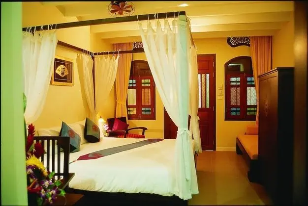 Deluxe Oda, Teras