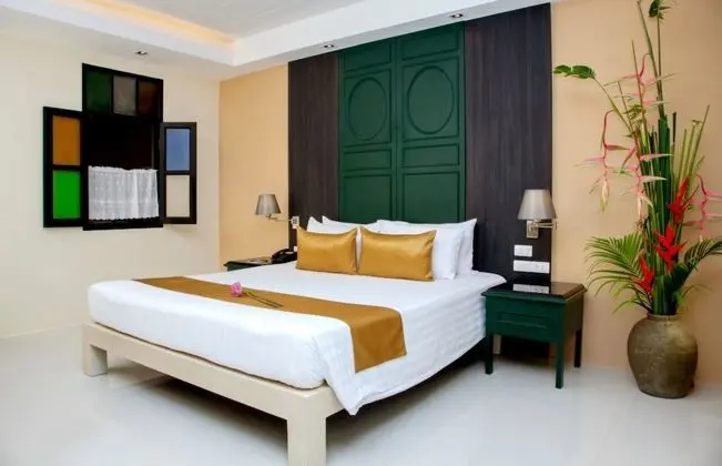 Deluxe Sino Room with Balcony