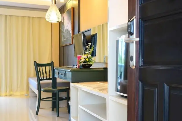 Deluxe Sino Room with Balcony