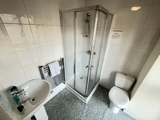Basic Üç Kişilik Oda