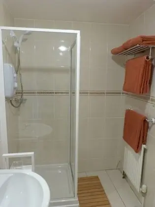 Double room-Superior-Ensuite with Shower-Garden View-Room 2