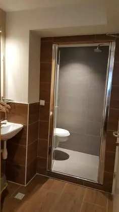 Economy Tek Büyük Yataklı Oda