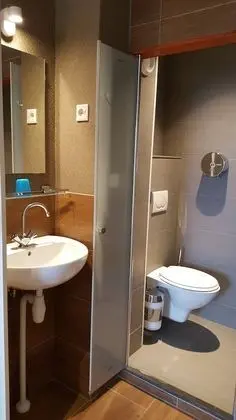 Economy Tek Büyük Yataklı Oda