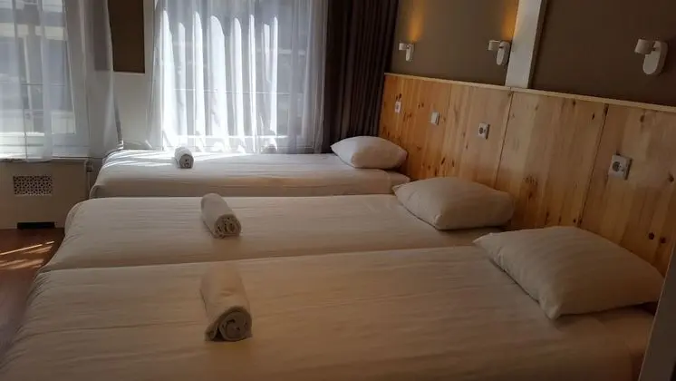 Standard Üç Kişilik Oda, 3 Tek Kişilik Yatak