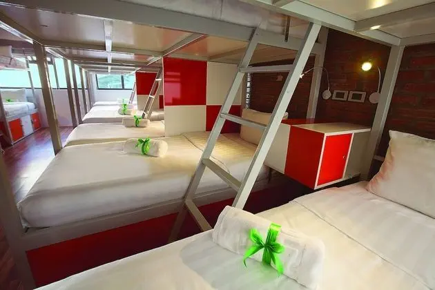 Ortak Ranzalı Oda, Karma Ranzalı Oda (18 Beds)
