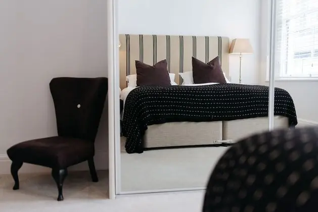 Luxury Tek Büyük Yataklı Oda