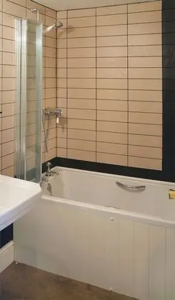 Superior Tek Büyük Yataklı Oda (1)