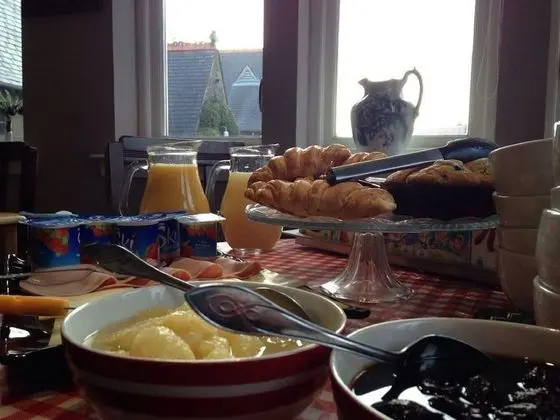 İki Ayrı Yataklı Oda, Banyolu/Duşlu