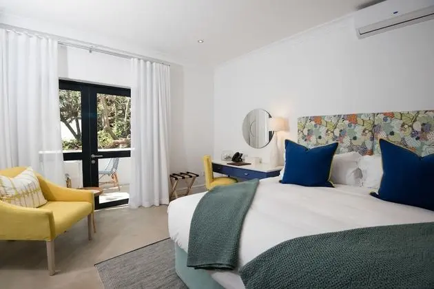 Luxury Süit, Havuz Kenarı