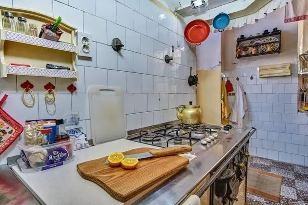 Apart Daire (Old Sailor's House - 70m from sea - A)