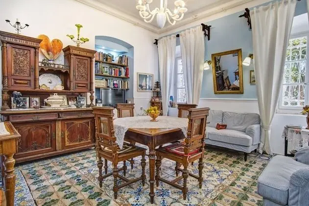Apart Daire (Old Sailor's House - 70m from sea - A)