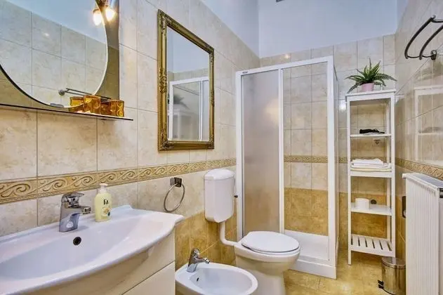 Apart Daire (Old Sailor's House - 70m from sea - A)