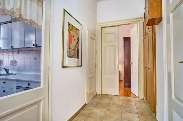 Apart Daire (Old Sailor's House - 70m from sea - A)