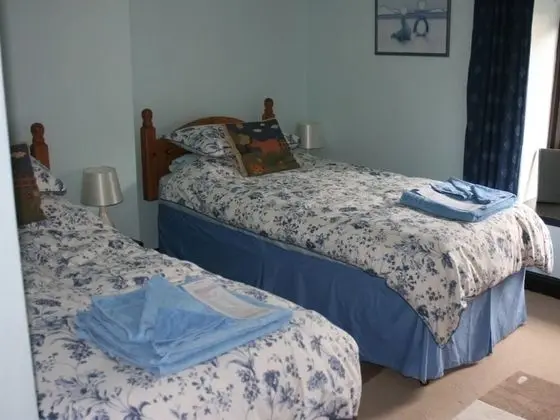 İki Ayrı Yataklı Oda, Banyolu/Duşlu
