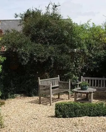 Tek Büyük veya İki Ayrı Yataklı Oda (Grooms Cottage)