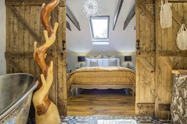 Luxury Kır Evi, Engellilere Uygun, Banyolu/Duşlu (Luxury Cottage Sleeps 8 )