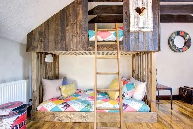 Luxury Kır Evi, Engellilere Uygun, Banyolu/Duşlu (Luxury Cottage Sleeps 8 )