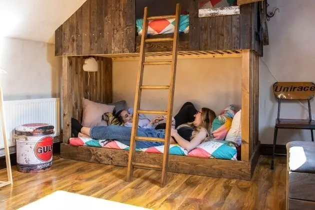 Luxury Kır Evi, Engellilere Uygun, Banyolu/Duşlu (Luxury Cottage Sleeps 8 )