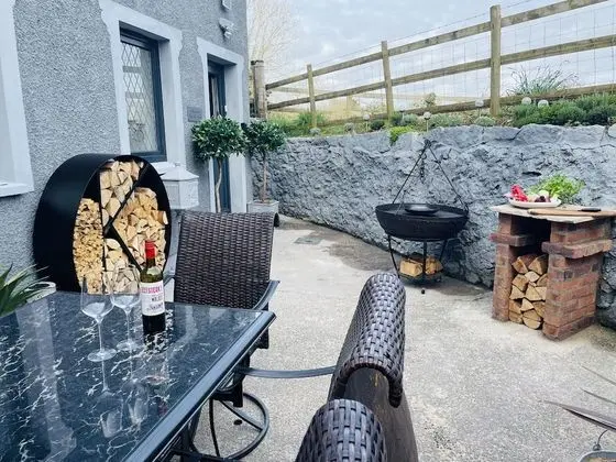 Luxury Kır Evi, Engellilere Uygun, Banyolu/Duşlu (Luxury Cottage Sleeps 8 )
