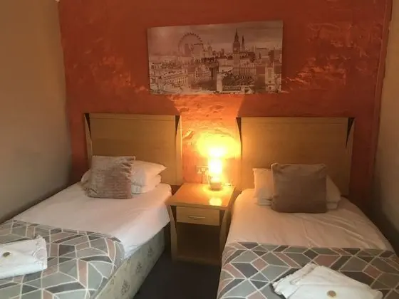 İki Ayrı Yataklı Oda