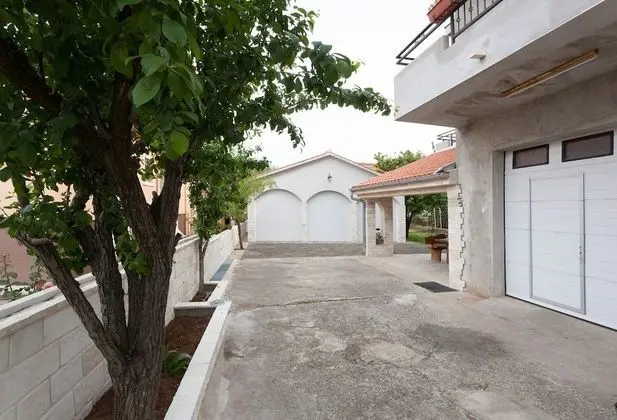 Apart Daire (Old Stone - A2(4+1))