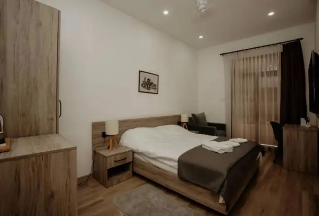 Standard Oda - Sarp