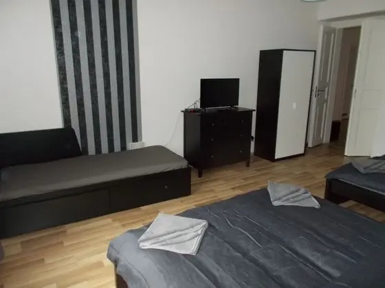 Classic Çatı Katı Süiti (Penthouse), 3 Yatak Odası, Balkon (Apt 17)