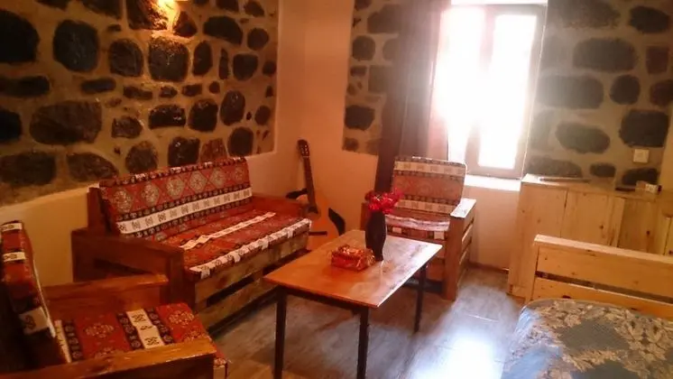Üç Kişilik Oda, 3 Tek Kişilik Yatak, Bahçe Manzaralı, Avlu
