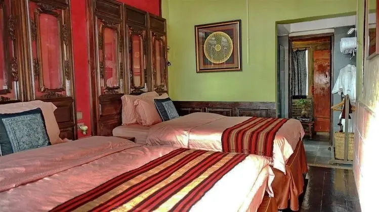 Traditional İki Ayrı Yataklı Oda