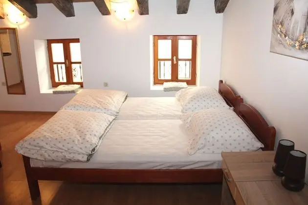 Superior Stüdyo (Attic)