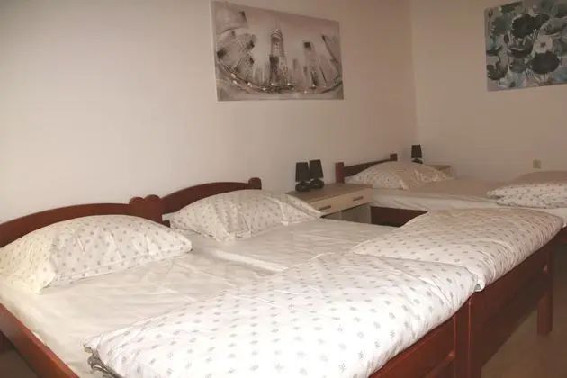 Superior Stüdyo (Attic)