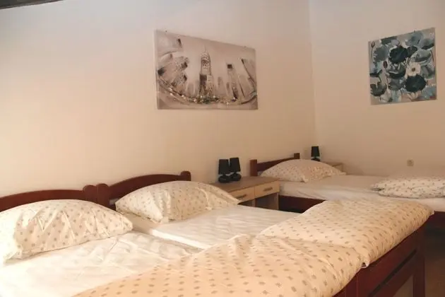 Superior Stüdyo (Attic)