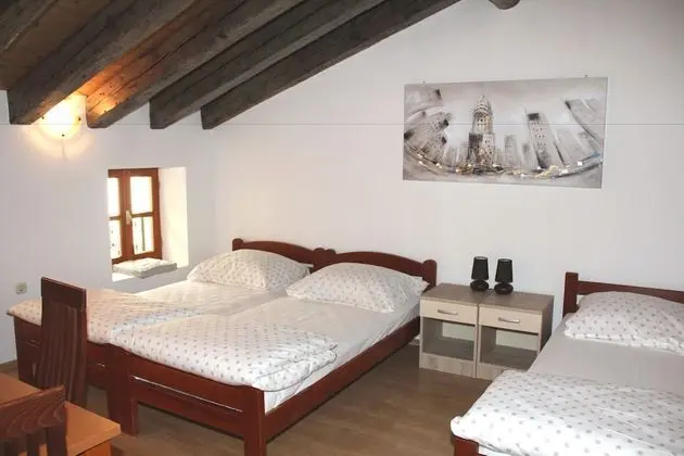 Superior Stüdyo (Attic)