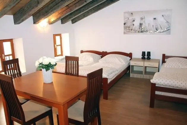 Superior Stüdyo (Attic)