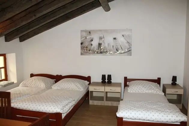 Superior Stüdyo (Attic)