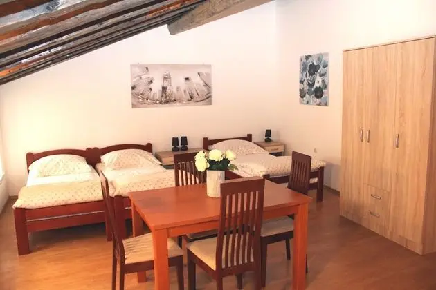 Superior Stüdyo (Attic)