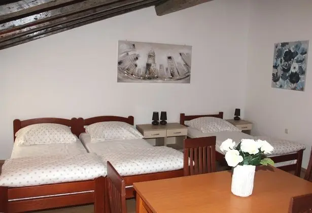 Superior Stüdyo (Attic)