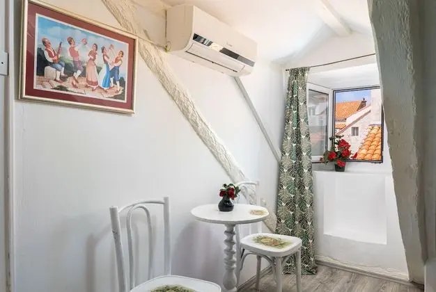 Tek Büyük veya İki Ayrı Yataklı Oda, Özel Banyo, Şehir Manzaralı