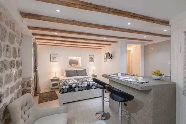 Apart Daire, 1 Büyük (Queen) Boy Yatak