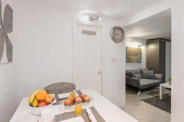 Apart Daire, 1 Büyük (Queen) Boy Yatak