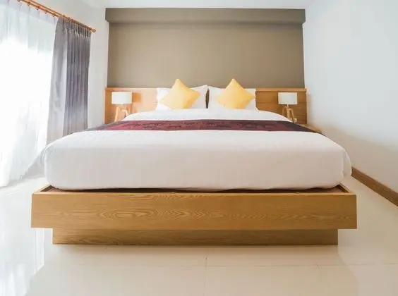 Superior King Bed