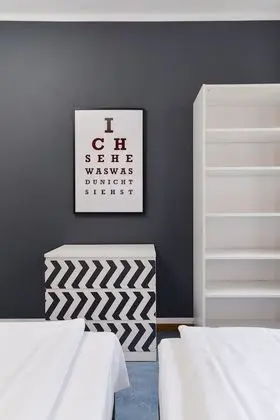 Tek Büyük Yataklı Oda, Ortak Banyo