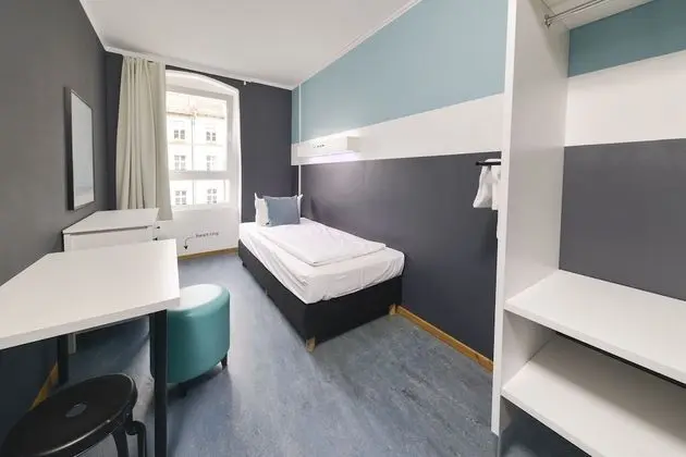 Tek Kişilik Oda, Ortak Banyo