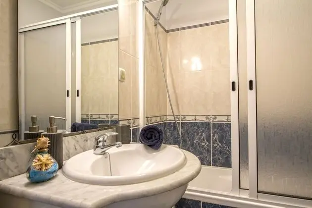Comfort Sıra Ev, 2 Yatak Odası, Engellilere Uygun, Denize Sıfır