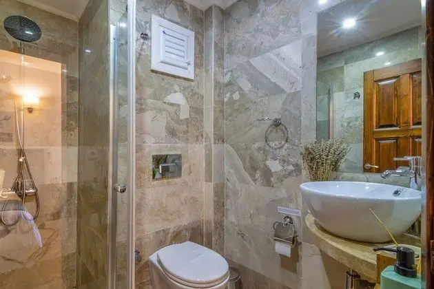 Honeymoon Tek Büyük Yataklı Oda, Balkon, Deniz Manzaralı