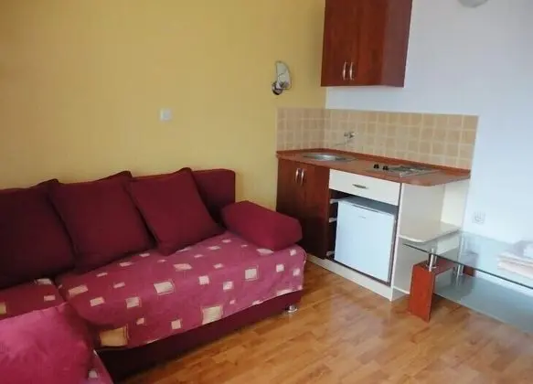 Apart Daire, 1 Yatak Odası, Balkon, Göl Manzaralı