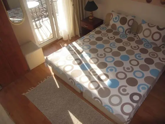 Tek Büyük Yataklı Oda, Balkon, Göl Manzaralı