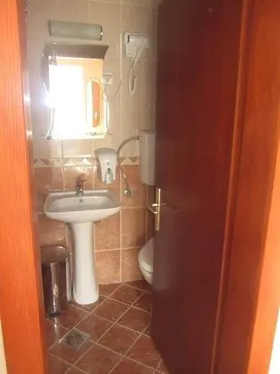 Tek Büyük Yataklı Oda, Balkon, Göl Manzaralı