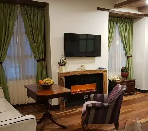 Signature Apart Daire, 1 Büyük (Queen) Boy Yatak, Şömine, Şehir Manzaralı