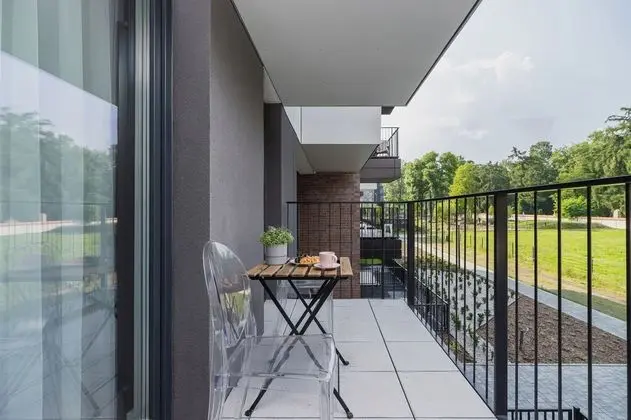 Stüdyo, Balkon